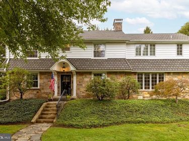 1046 HUNTINGDON ROAD, ABINGTON, PA 19001