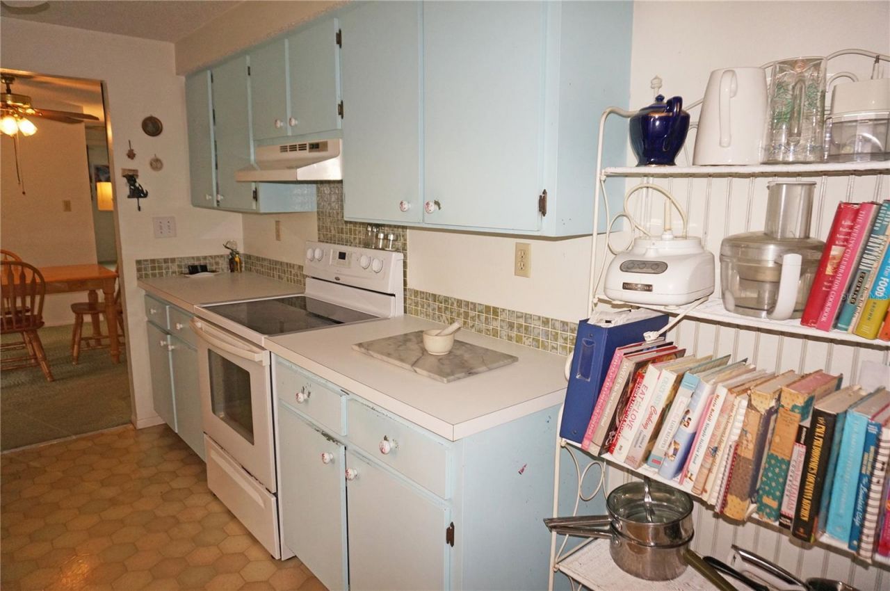 2274 Lakeshore Circle, Port Charlotte, FL 33952 Photo