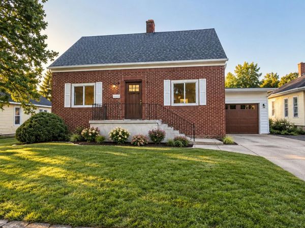 106 W Washington Street, Kentland, IN 47951