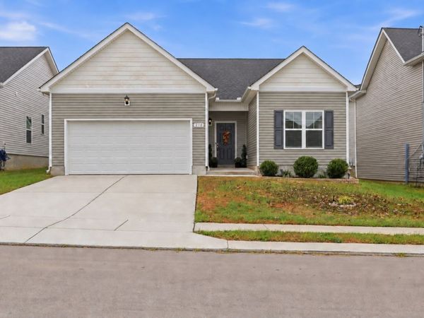 210 Triple Crown Ct , Shelbyville, TN 37160