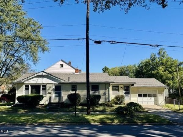2061 Berdan Avenue, Toledo, OH 43613