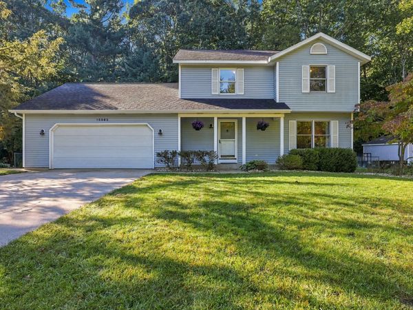 15362 Arborwood Drive, Grand Haven, MI 49417