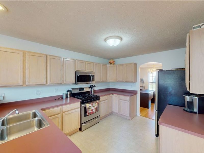 4898 Highland Place Court, Richmond Heights, OH 44143 Photo 9