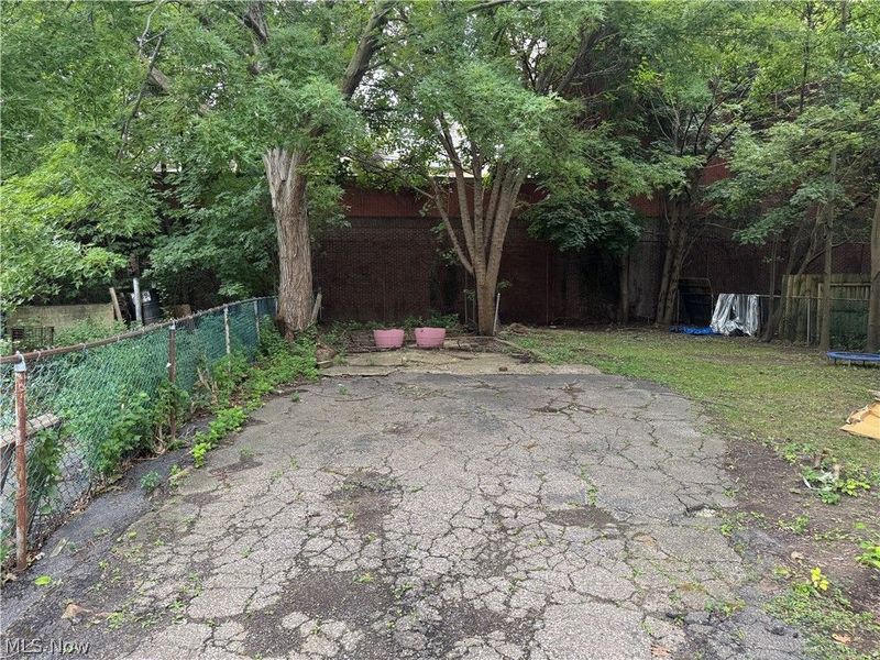 15748 Mandalay Avenue , Cleveland, OH 44110 Photo 10
