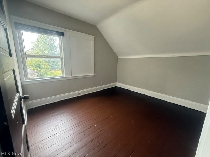 15748 Mandalay Avenue , Cleveland, OH 44110 Photo 7