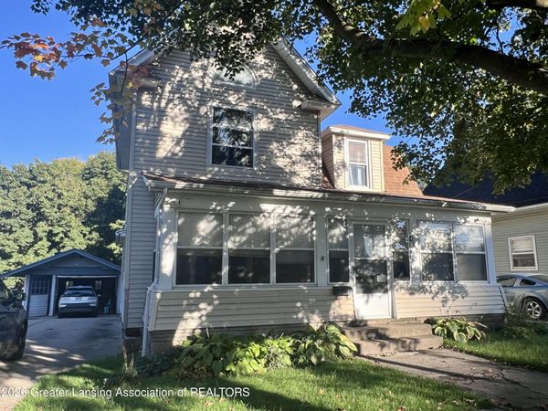 452 N Cochran Avenue, Charlotte, MI 48813