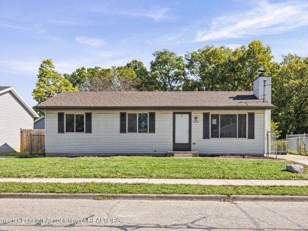 5111 Hughes Road, Lansing, MI 48911
