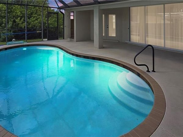 4202 NW 35th ST , CAPE CORAL, FL 33993