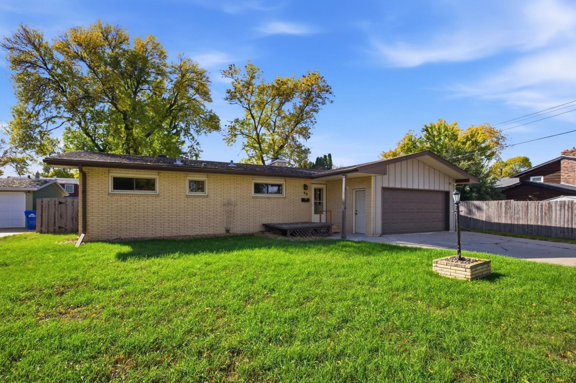 90 Cedar Avenue N, Fargo, ND 58102 Main Photo