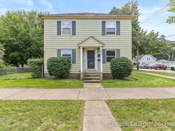 956 Hovey Street SW, Grand Rapids, MI 49504