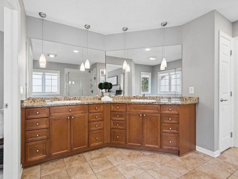 578 Stratshire Lane, Columbus, OH 43230 Photo 24