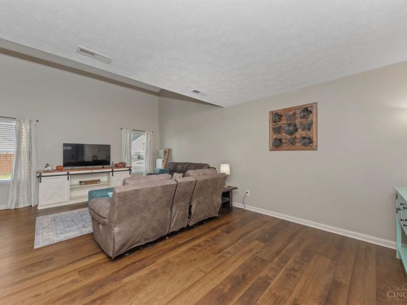 6051 Marsh Circle, Goshen Township, OH 45140 Photo 13