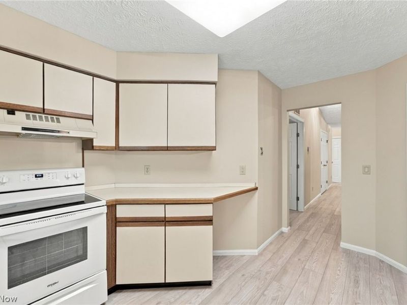 31825 Bayview Drive, Unit 110, Avon Lake, OH 44012 Photo 12