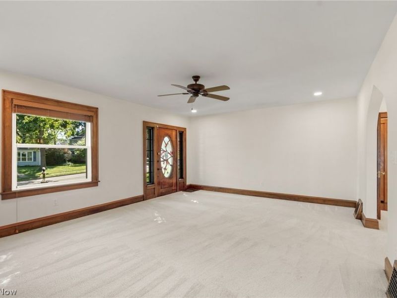 127 Bonnett Street SW, North Canton, OH 44720 Photo 5
