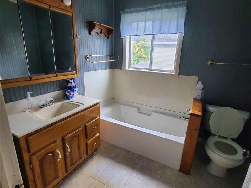 109 Sycamore Street, Adena, OH 43901 Photo 25