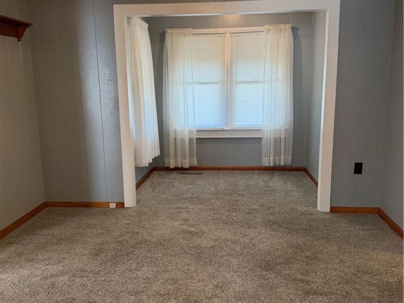 413 E Church Street, Woodsfield, OH 43793 Photo 19