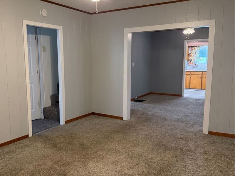 413 E Church Street, Woodsfield, OH 43793 Photo 5