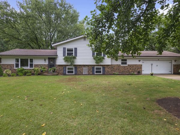 51165 Orange Road, South Bend, IN 46628