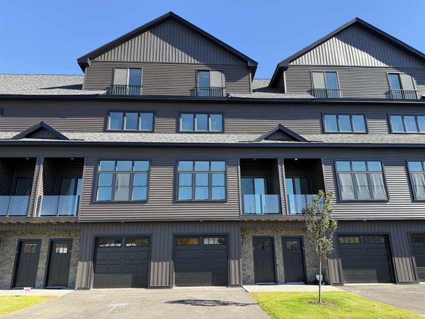 12 Cobblestone Court, Unit 5, Laconia, NH 03246
