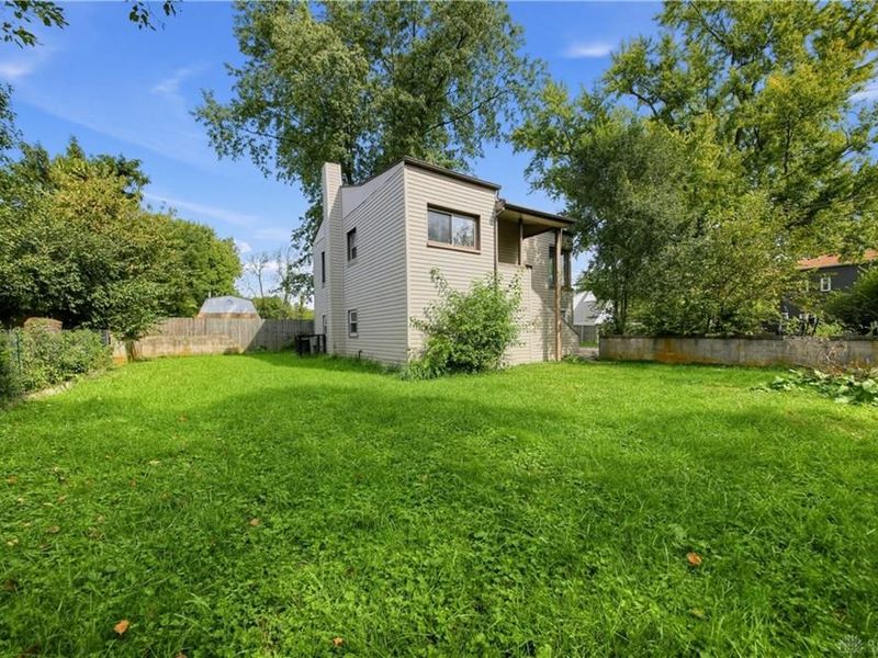 1323 Eastview Drive, Fairborn, OH 45324 Photo 13