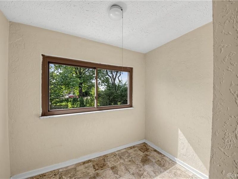 1323 Eastview Drive, Fairborn, OH 45324 Photo 8