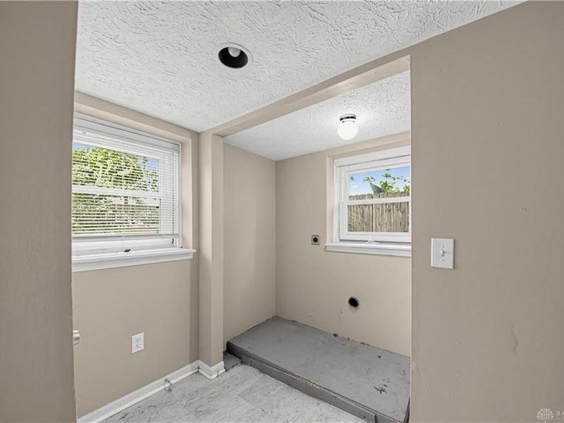 1323 Eastview Drive, Fairborn, OH 45324 Photo 9
