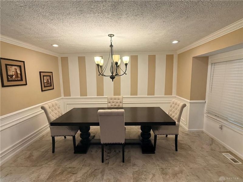 8560 Talmadge Road, Clayton, OH 45315 Photo 2
