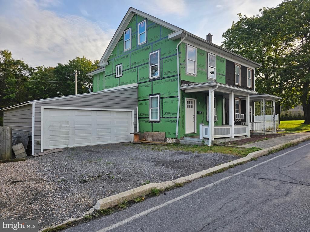 TREMONT, PA 17981