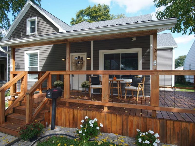 210 E Mechanic Street, Wapakoneta, OH 45895 Photo 1