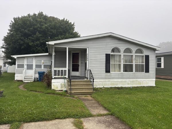 3289 Fallsmoor Street, Jackson, MI 49201