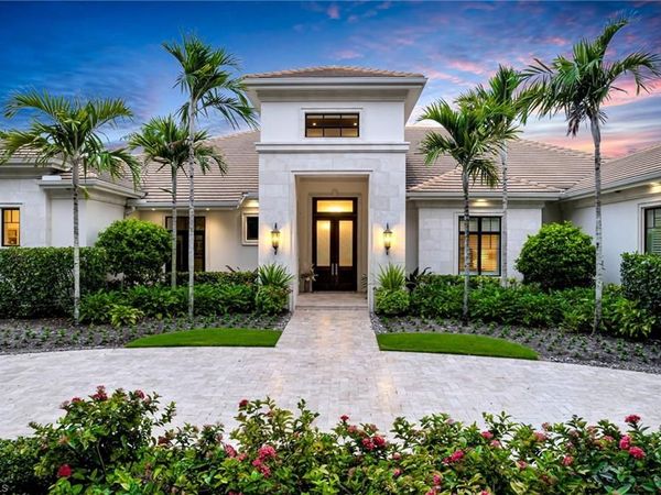 385 Colony DR , NAPLES, FL 34108