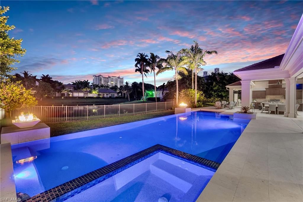 385 Colony Dr , Naples, FL 34108 Photo