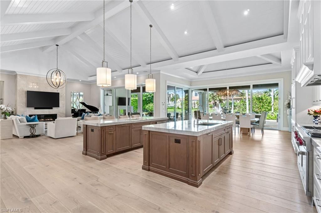385 Colony Dr , Naples, FL 34108 Photo