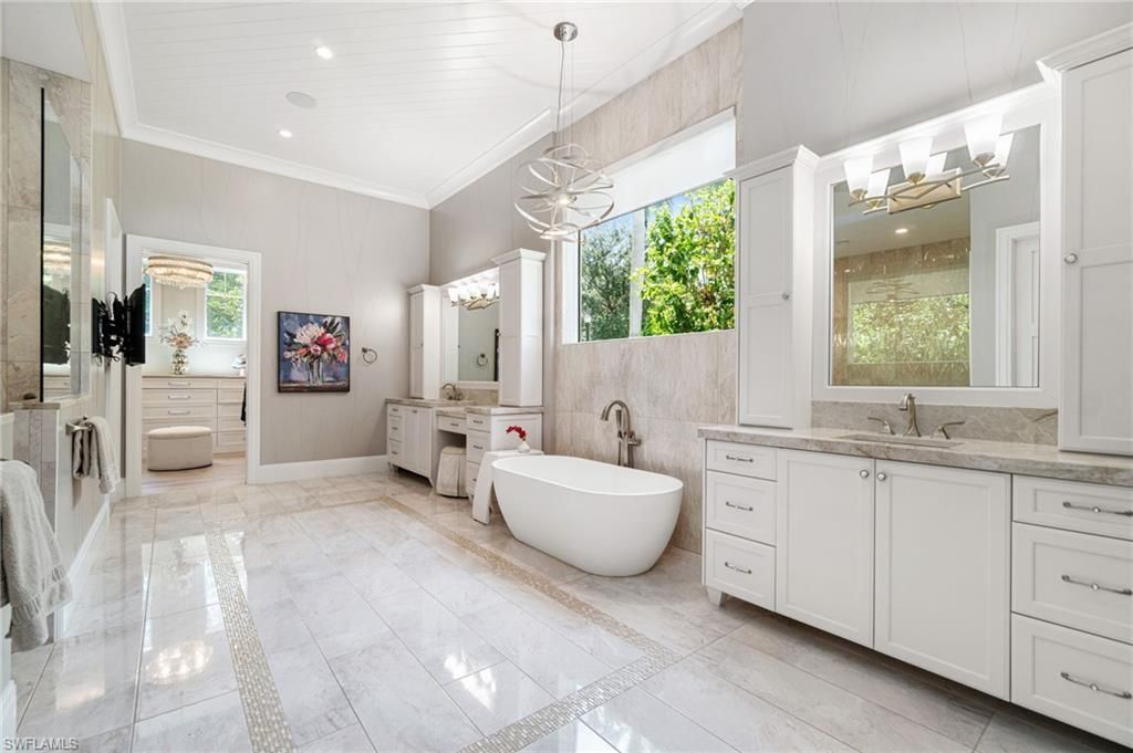 385 Colony Dr , Naples, FL 34108 Photo