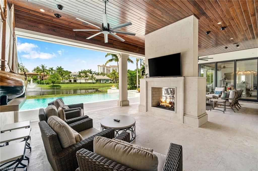 385 Colony Dr , Naples, FL 34108 Photo