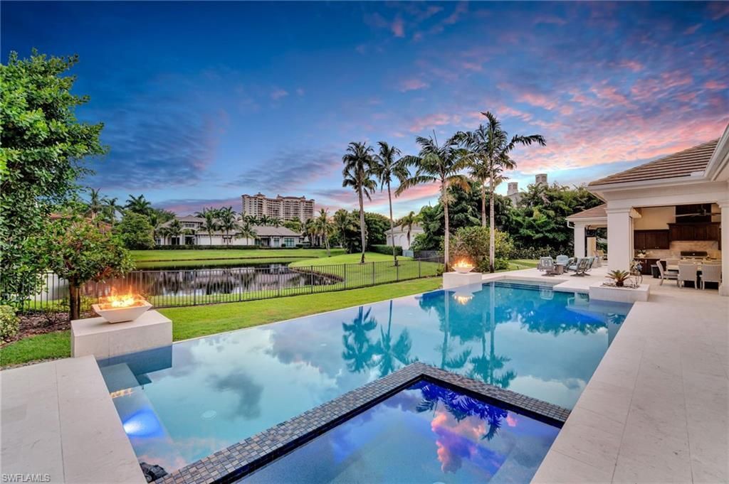 385 Colony Dr , Naples, FL 34108 Photo