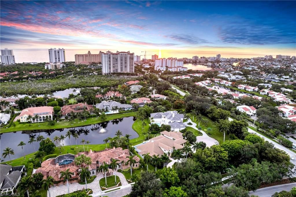 385 Colony Dr , Naples, FL 34108 Photo