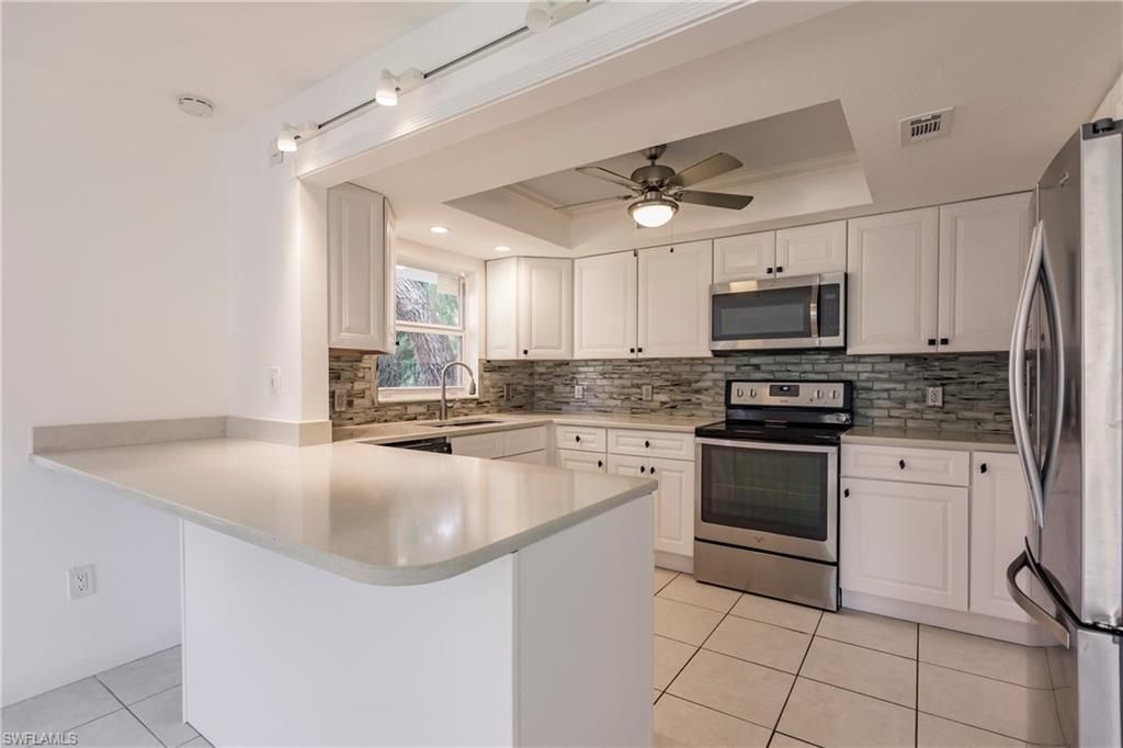 217 Yorkshire Ct , Unit 2, Naples, FL 34112 Photo