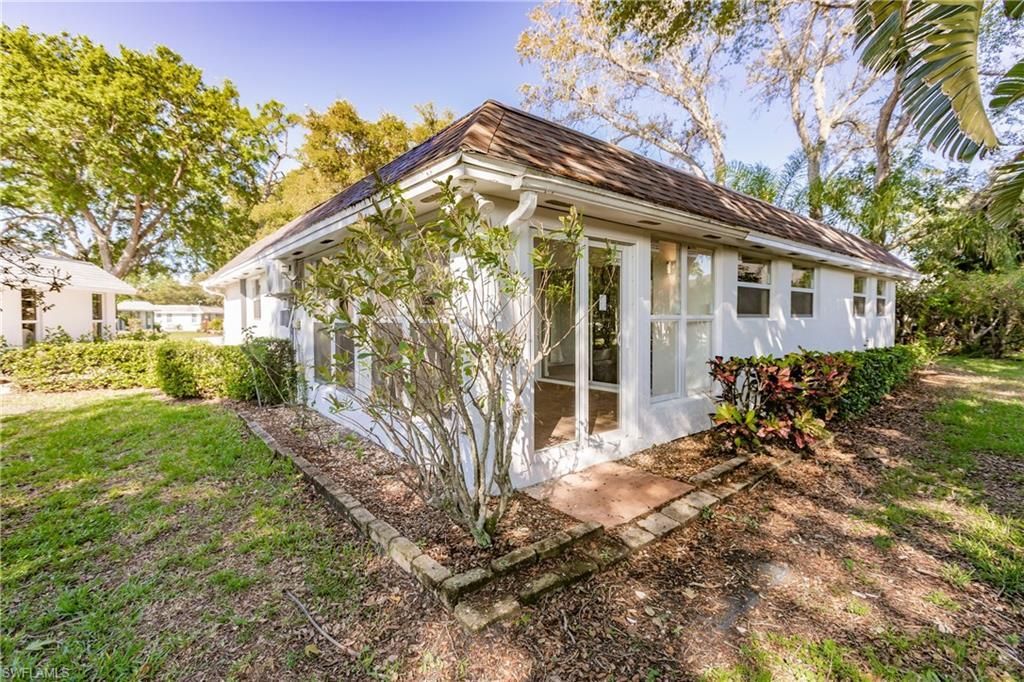 217 Yorkshire Ct , Unit 2, Naples, FL 34112 Photo