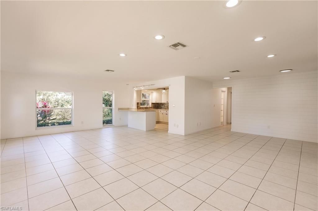 217 Yorkshire Ct , Unit 2, Naples, FL 34112 Photo