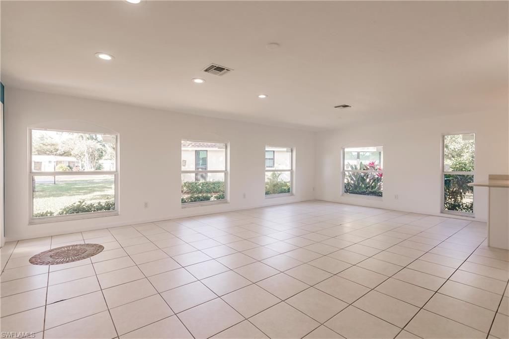 217 Yorkshire Ct , Unit 2, Naples, FL 34112 Photo