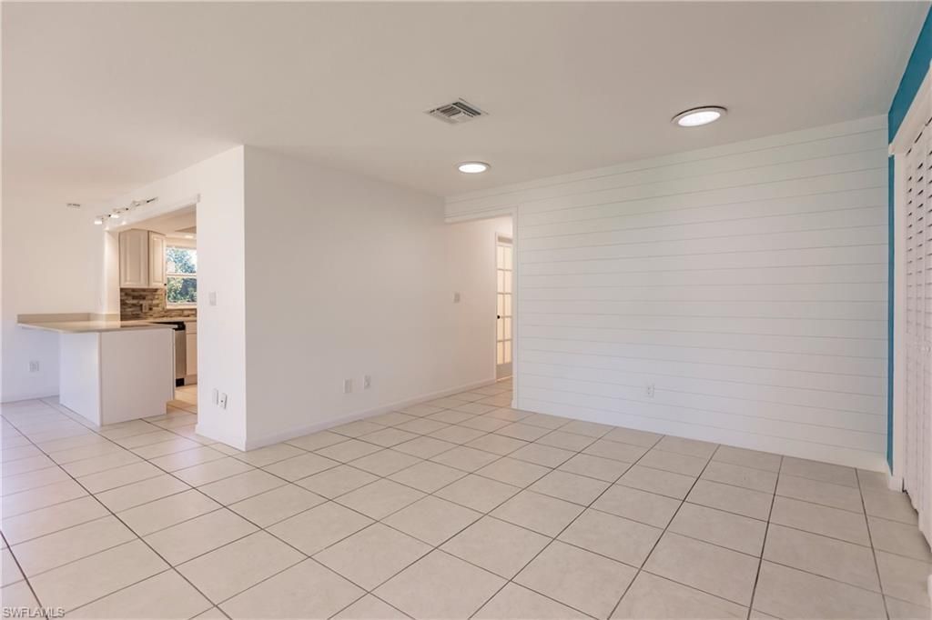 217 Yorkshire Ct , Unit 2, Naples, FL 34112 Photo