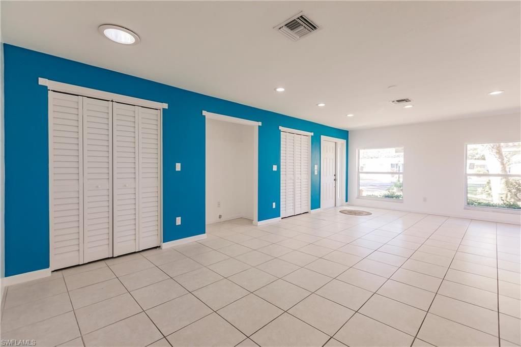 217 Yorkshire Ct , Unit 2, Naples, FL 34112 Photo