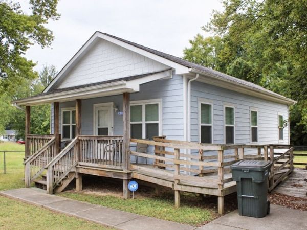 4035 Short Cheatham St , Springfield, TN 37172