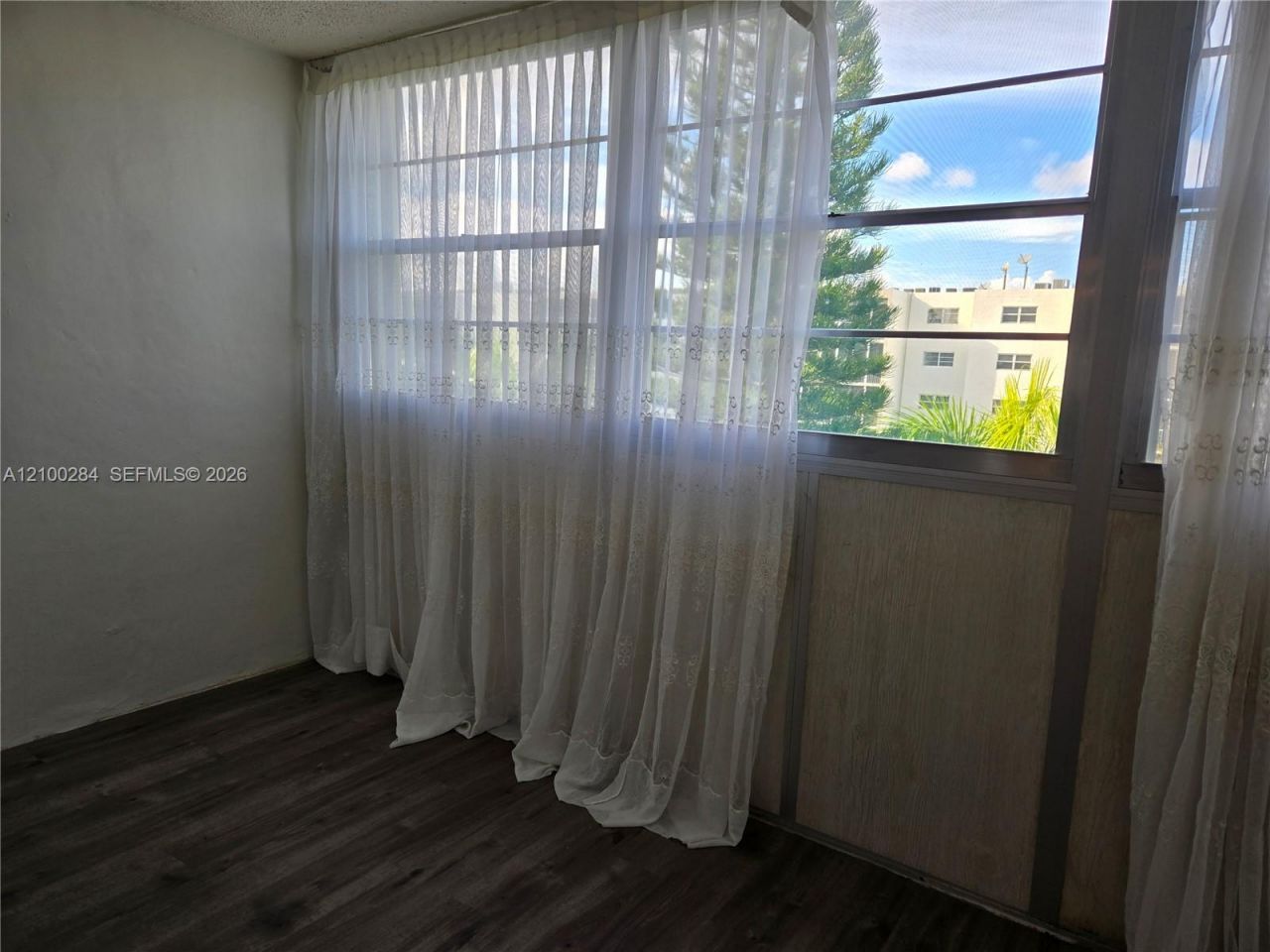 900 NE 12th Ave, Unit 608, Hallandale Beach, FL 33009 Photo