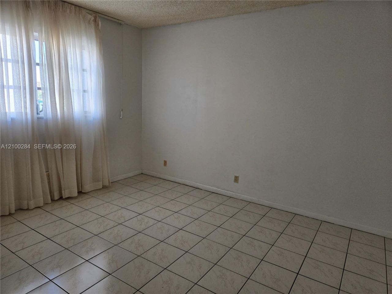 900 NE 12th Ave, Unit 608, Hallandale Beach, FL 33009 Photo