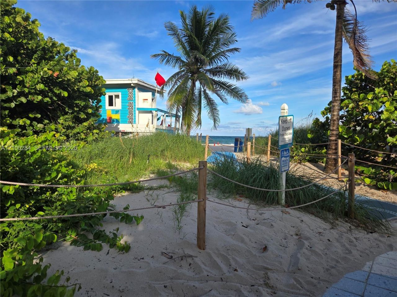 900 NE 12th Ave, Unit 608, Hallandale Beach, FL 33009 Photo