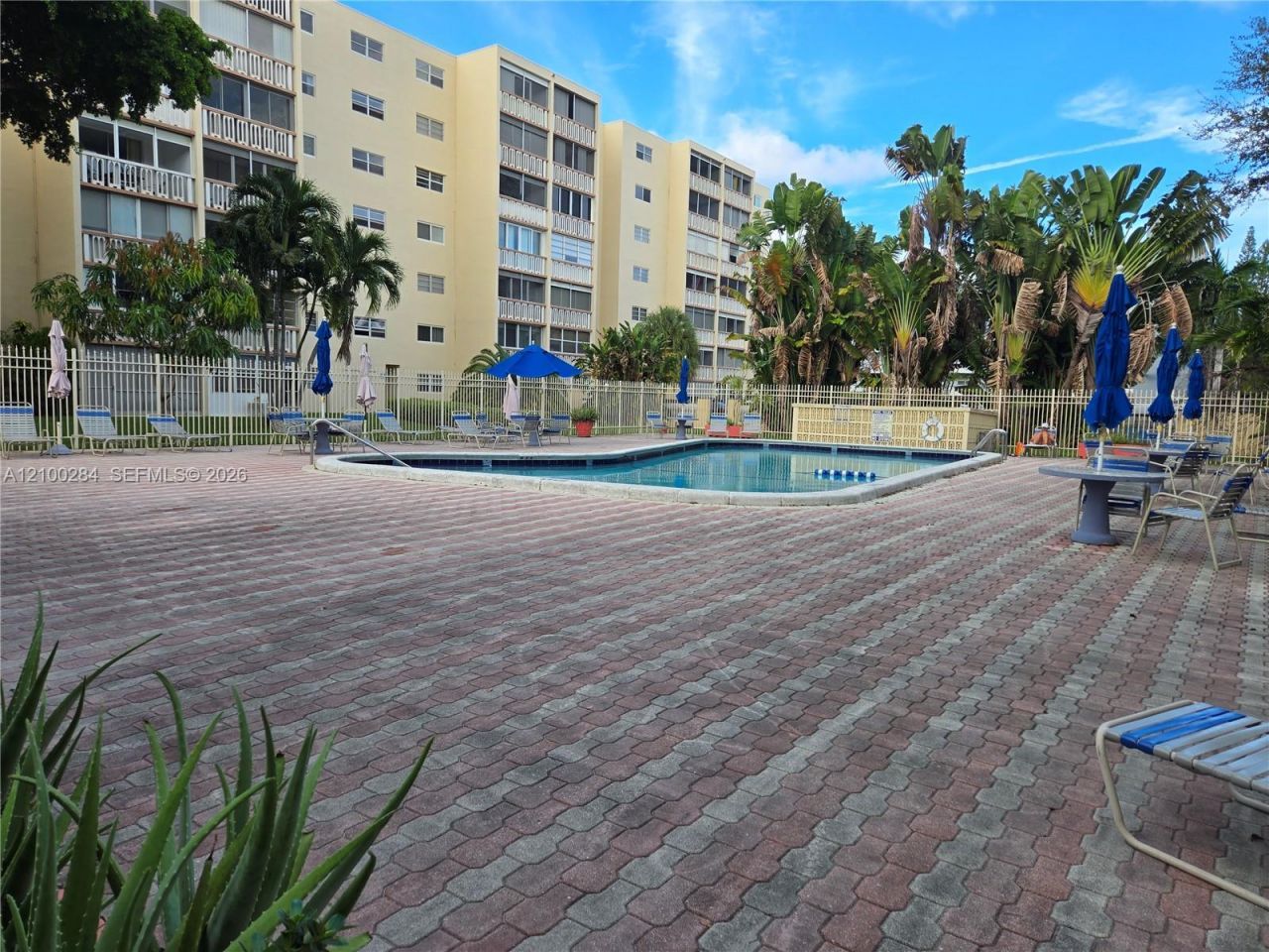 900 NE 12th Ave, Unit 608, Hallandale Beach, FL 33009 Photo