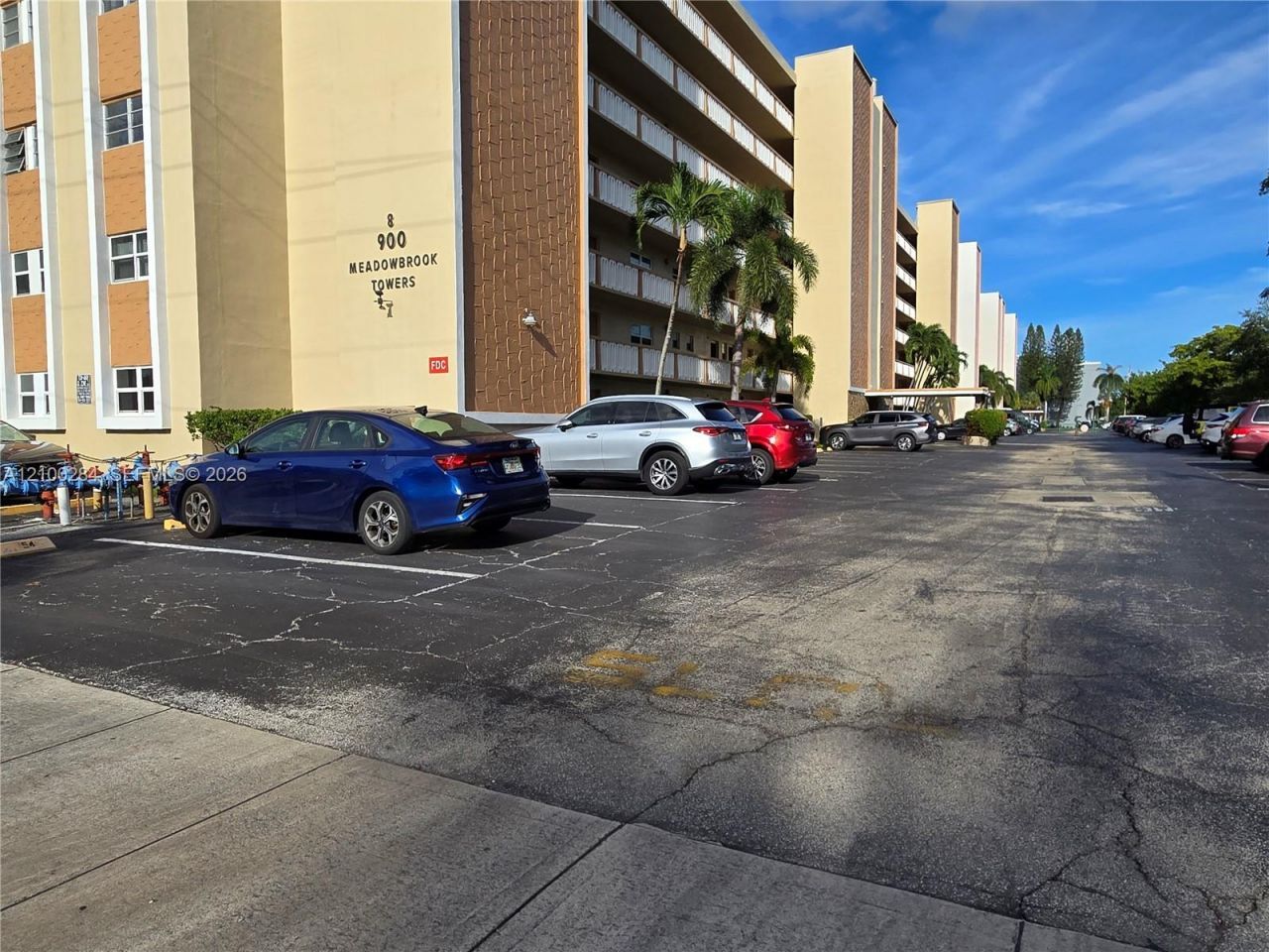 900 NE 12th Ave, Unit 608, Hallandale Beach, FL 33009 Photo