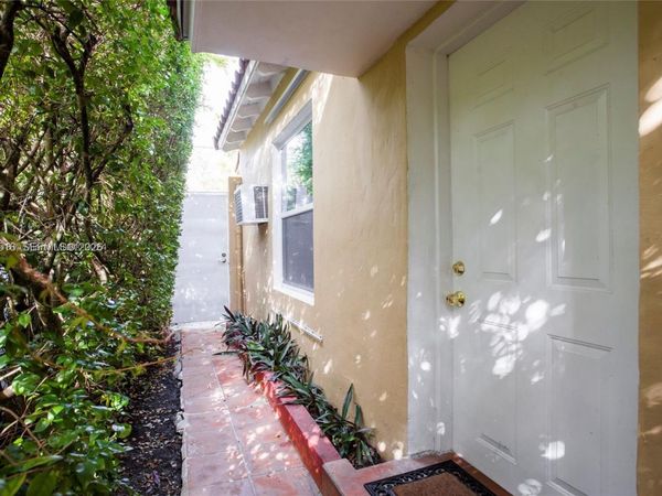 Unit 1, Miami Beach, FL 33140